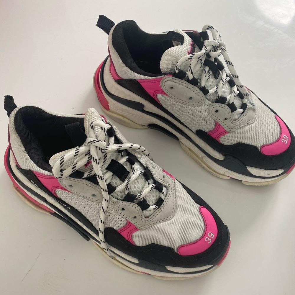 Balenciaga women triple S